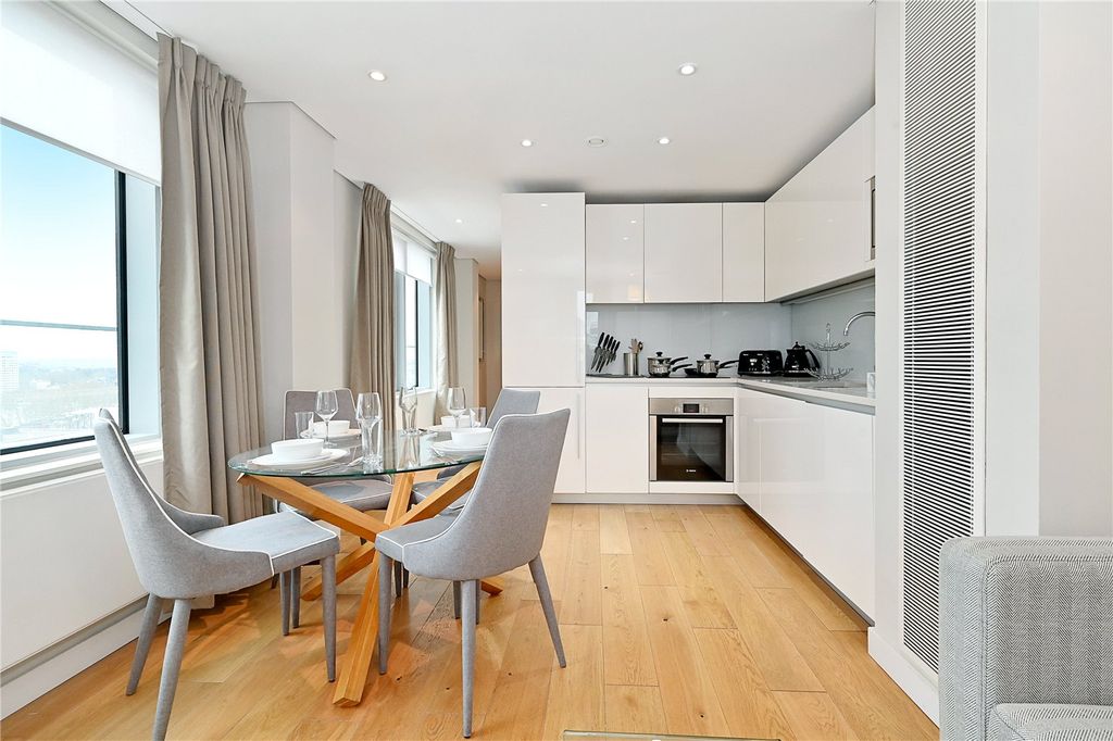 Property photo 2 of 13 Picture No. 08