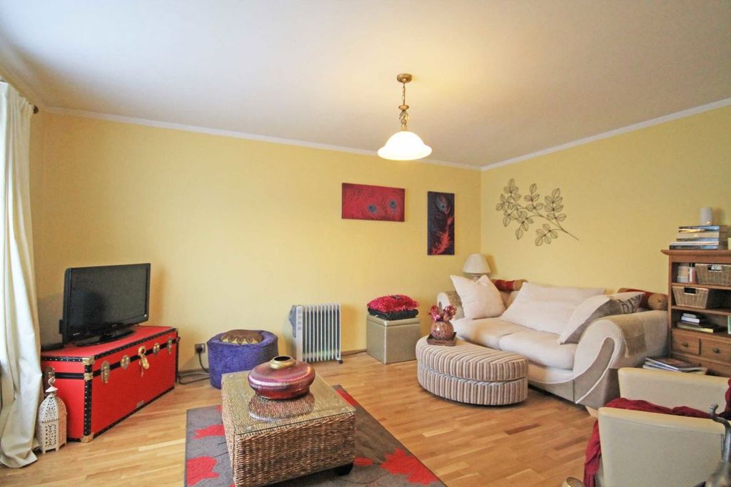 Property photo 2 of 4