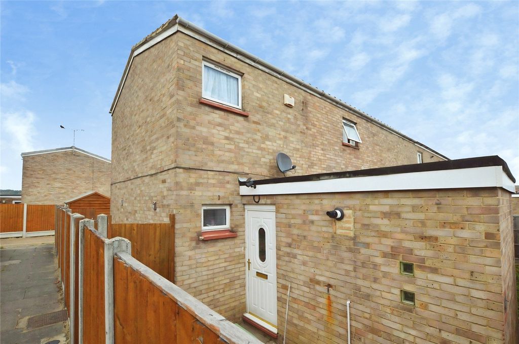 Property photo 1 of 9 Exterior