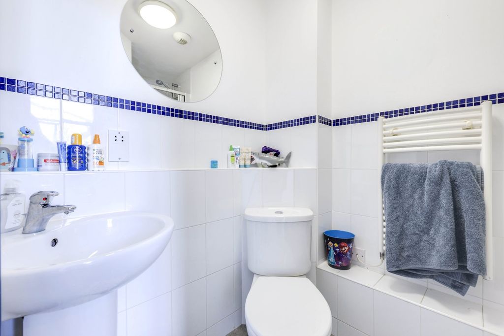 Additional image 9 of 2 bed flat for saleMeadow Road, Apperley Bridge, Bradford, West Yorkshire BD10