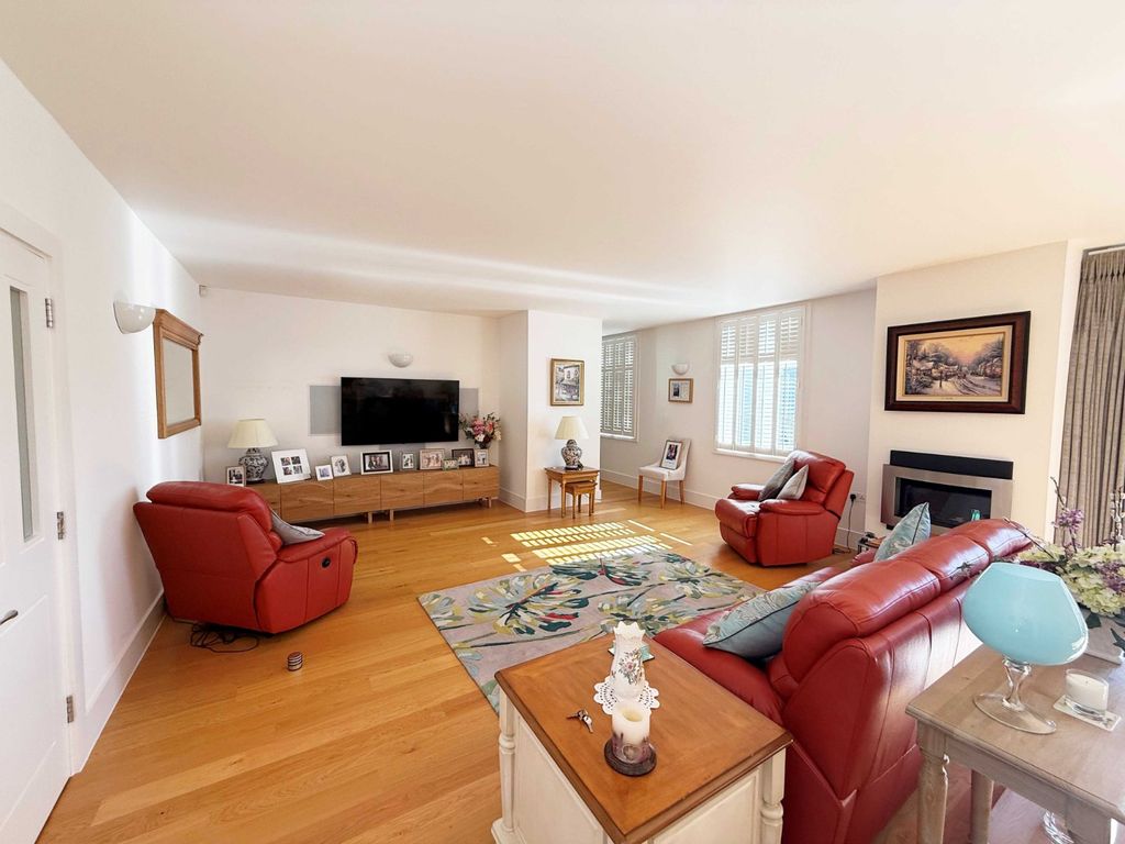 Property photo 3 of 15 Reception Room