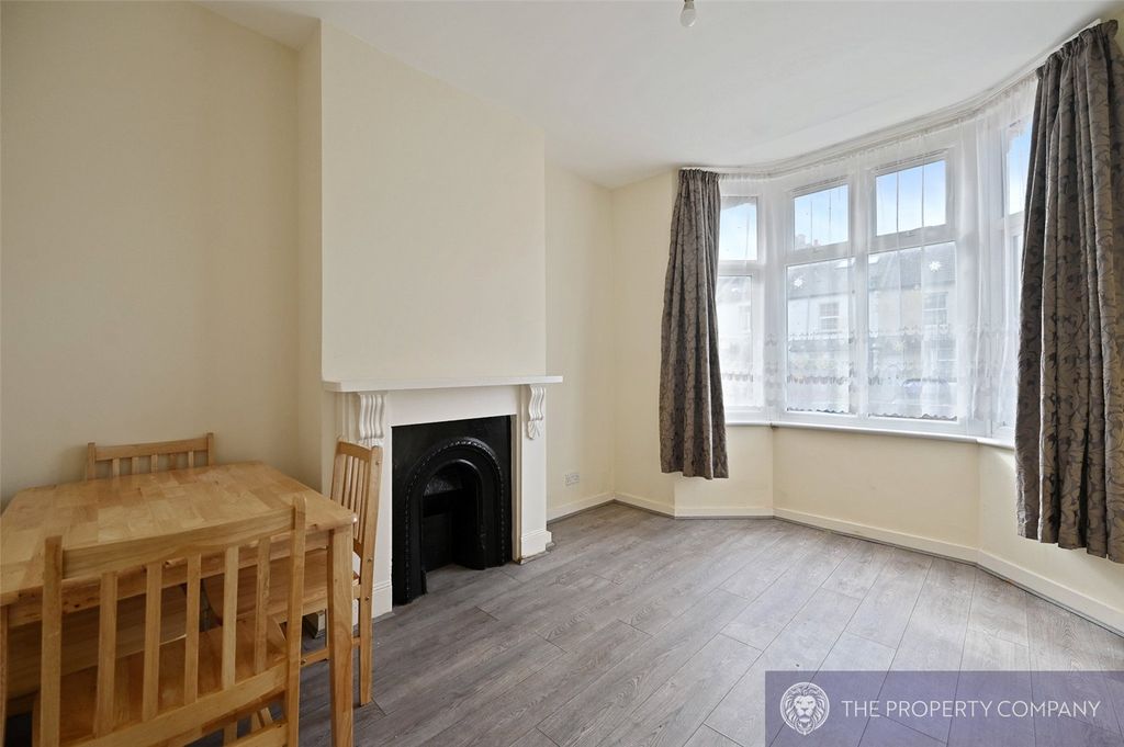 Property photo 3 of 10 Picture No. 35