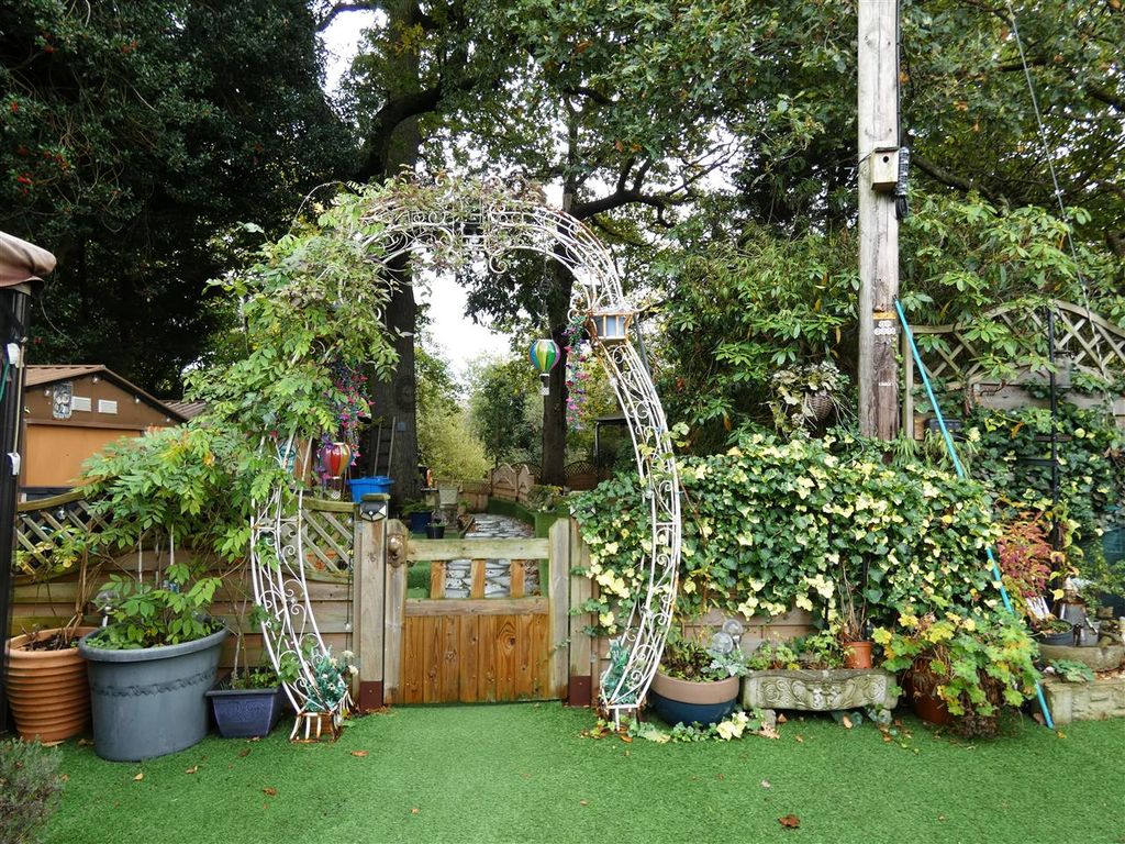 Property photo 2 of 22