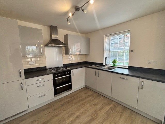 Property photo 2 of 13 Kitchen