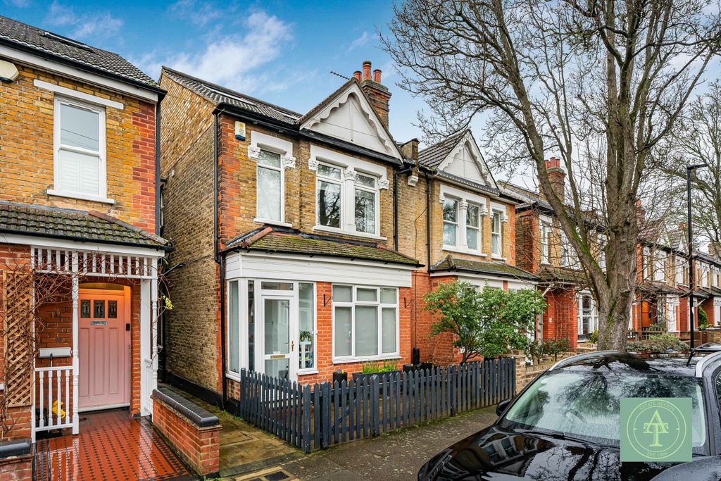 Property photo 2 of 30 Gallery