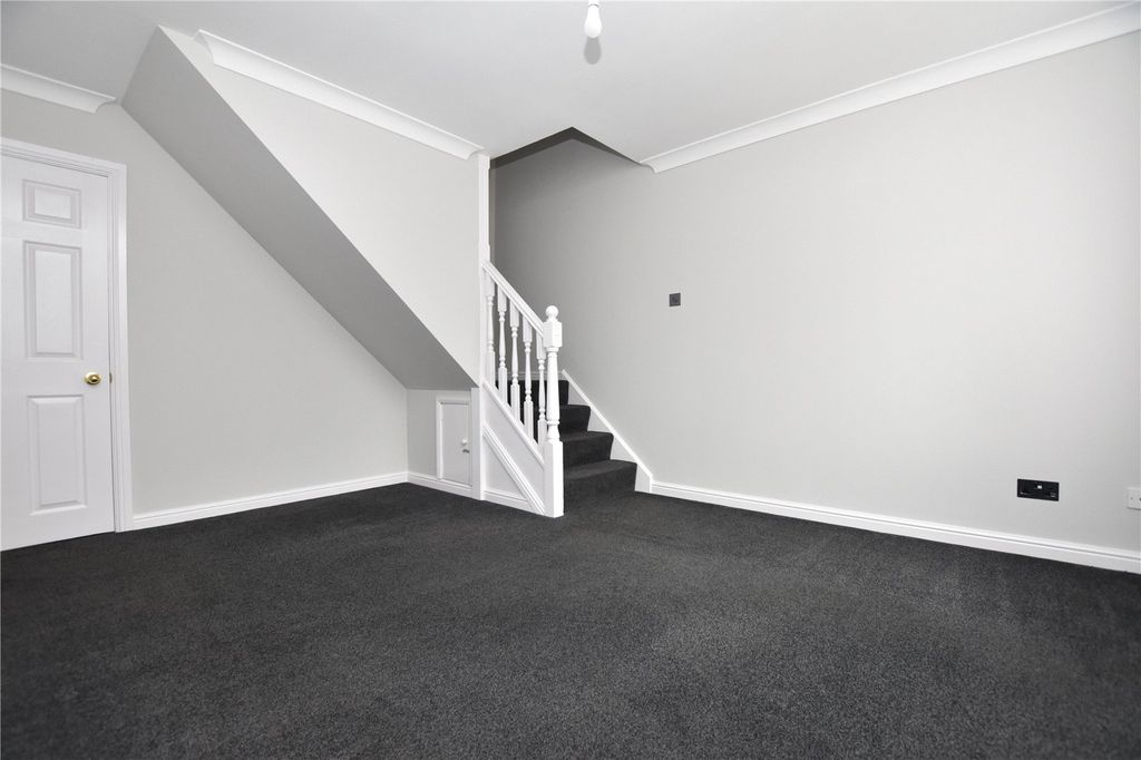 Property photo 2 of 16 Picture No. 09