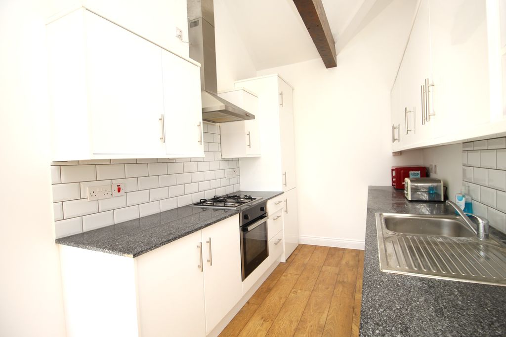 Property photo 2 of 7 Img_0411
