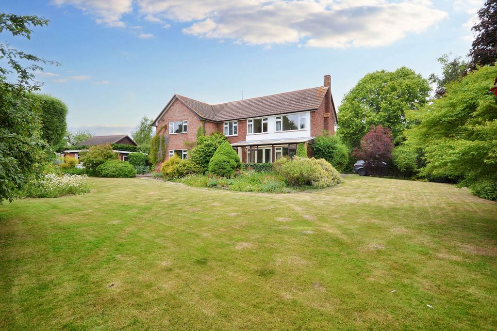 Property photo 1 of 27