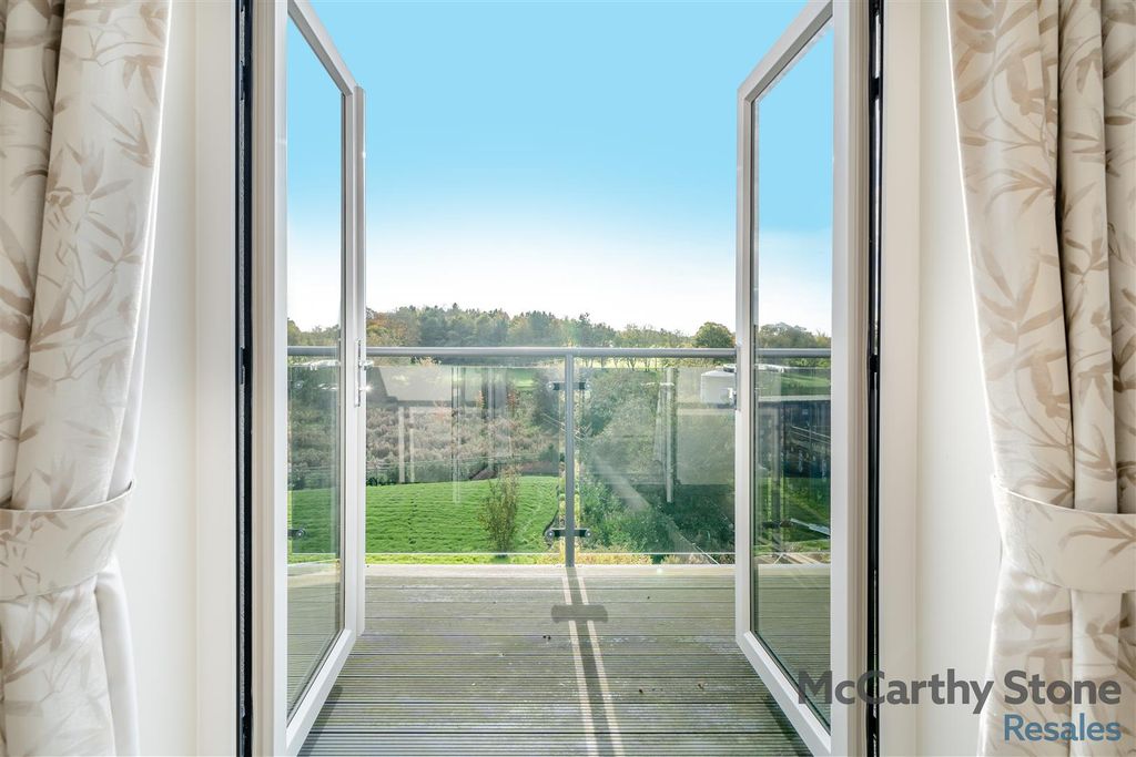 Property photo 3 of 29 8667981-Interior01.Jpg