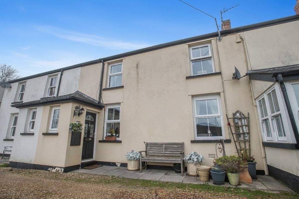 Property photo 1 of 14 Front View