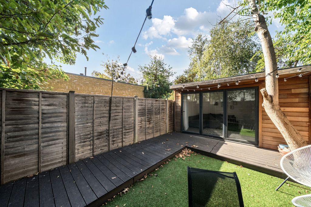 Property photo 3 of 14 1512818-22-6A969B...