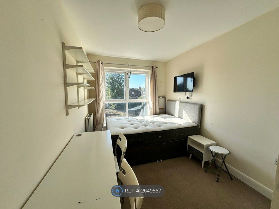 Property photo 3 of 6