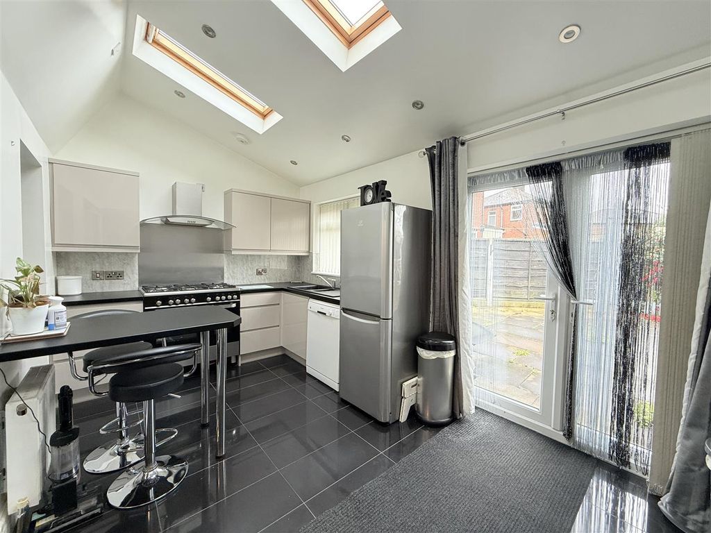 Property photo 3 of 15 Img_5585.Jpeg