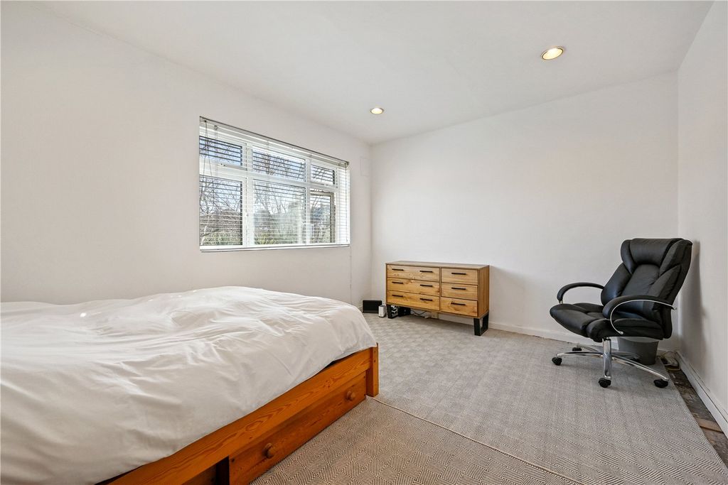 Property photo 3 of 10 Picture No. 03