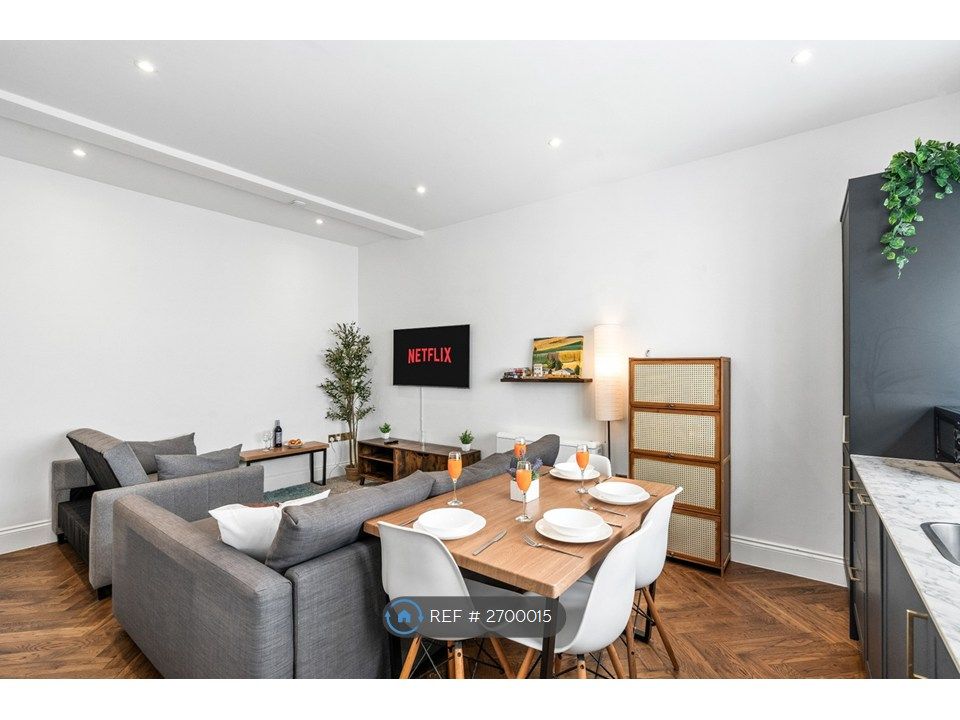 Property photo 1 of 28