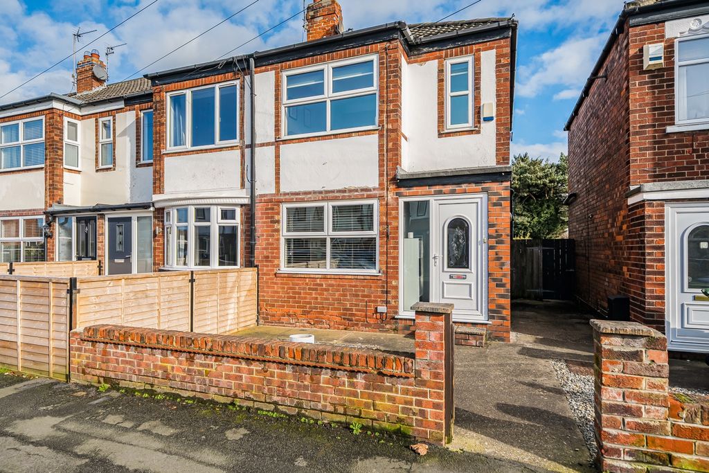 Property photo 1 of 12 Front Of House