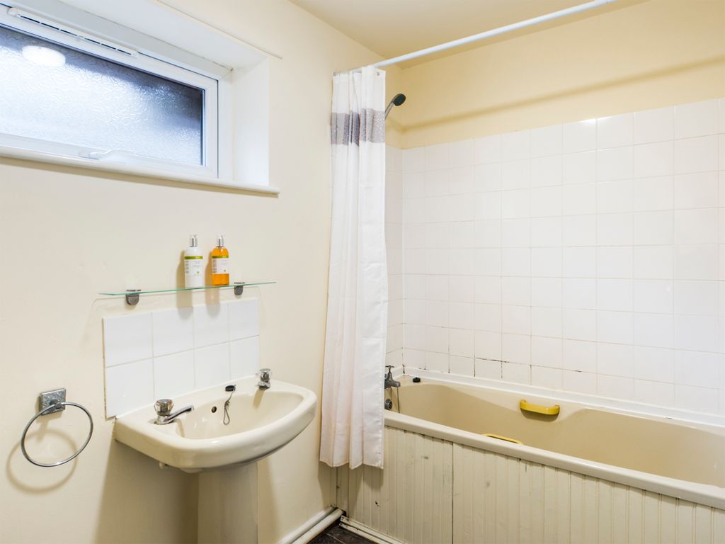 Property photo 2 of 6 Photo 1