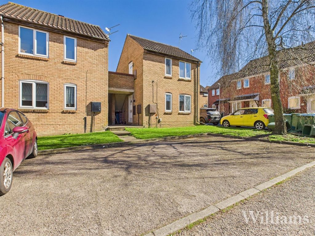 Property photo 3 of 9 Cam02861G0-Pr0361-Still010.Jpg