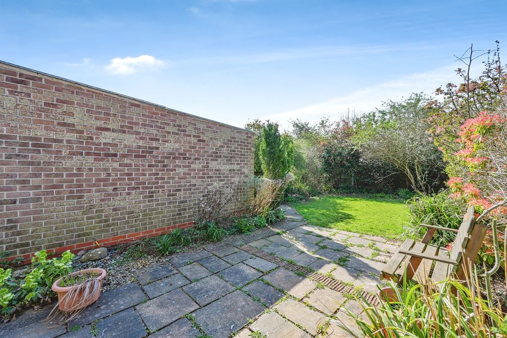 Property photo 3 of 17