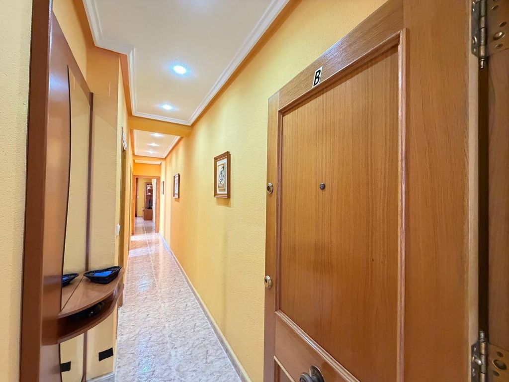 Property photo 2 of 50