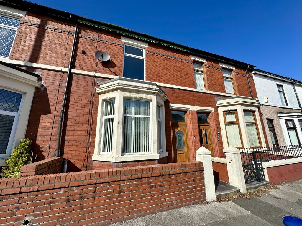 Property photo 1 of 23
