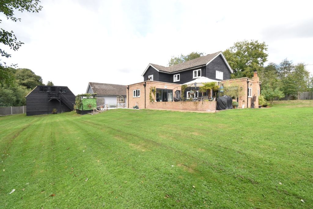 Property photo 2 of 23