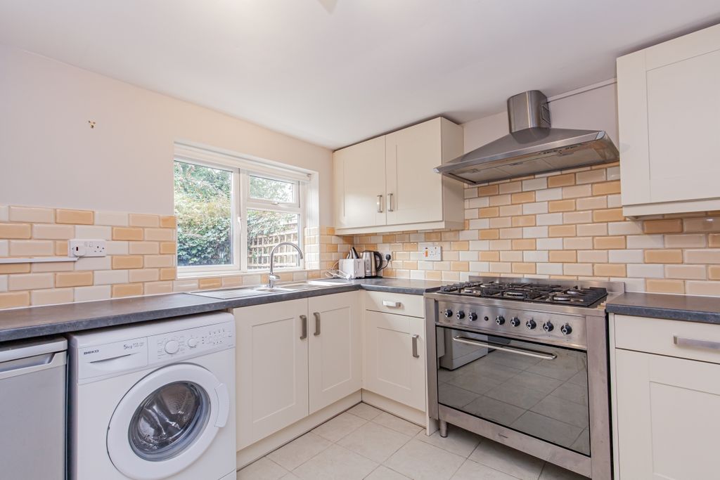 Property photo 2 of 9 145654