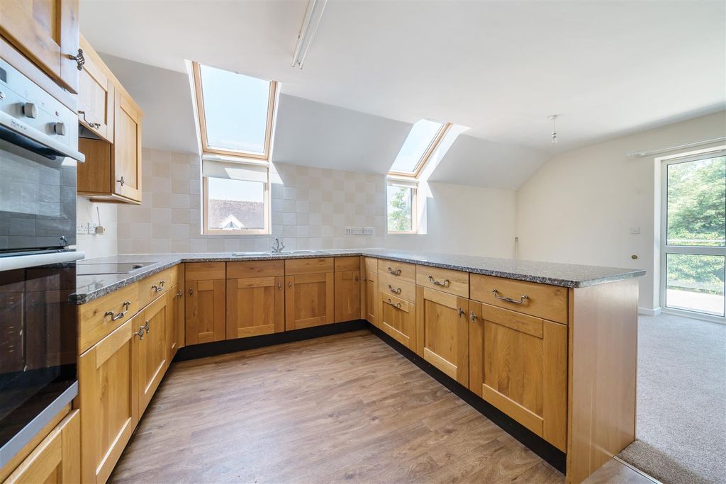 Property photo 2 of 10 Kitchen.Jpg