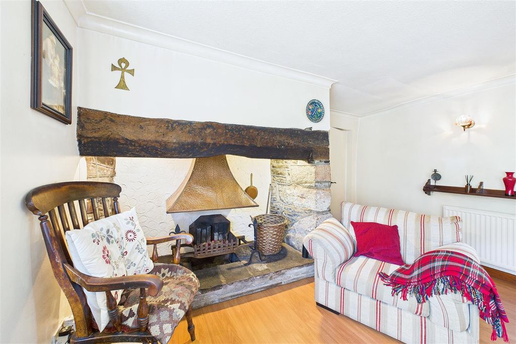 Property photo 3 of 20