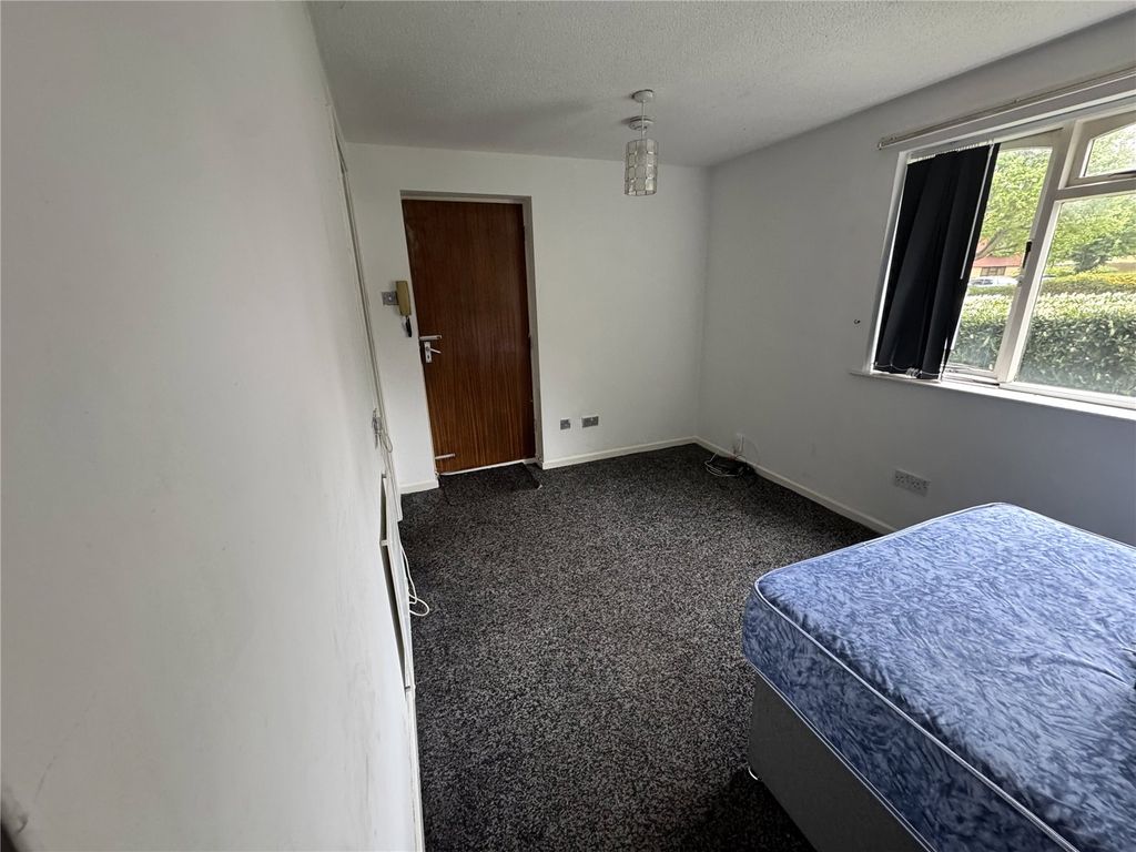 Property photo 3 of 7 Picture No. 01