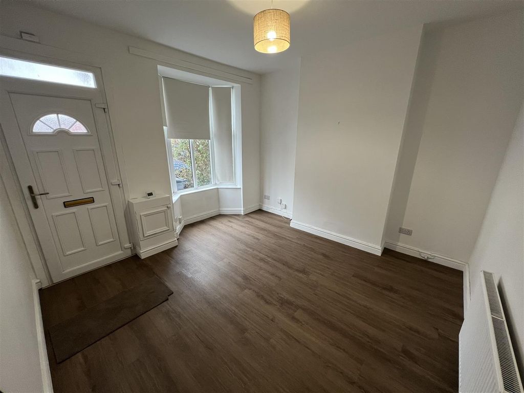 Property photo 2 of 12 Img_8825.Jpg