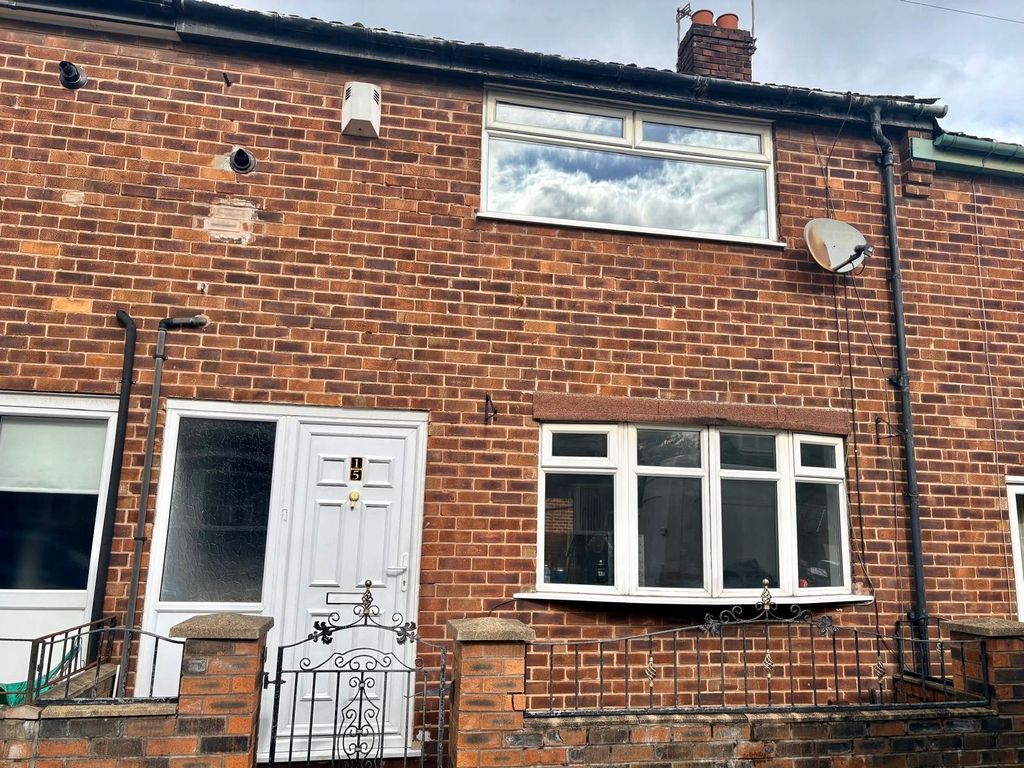 Property photo 1 of 8