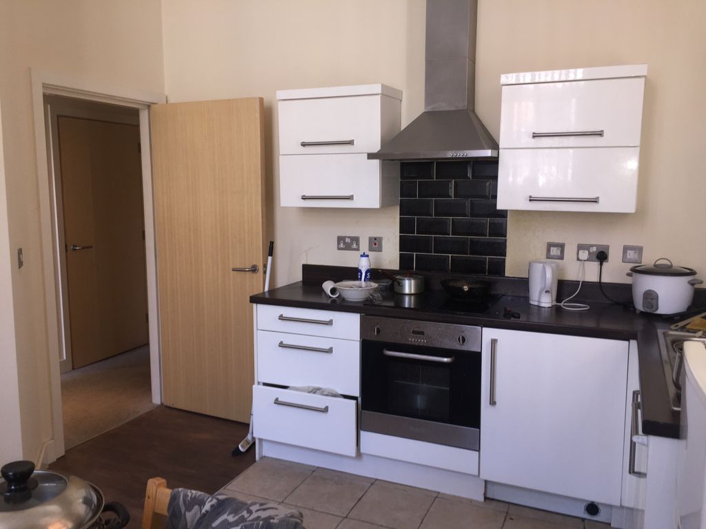 Property photo 2 of 3