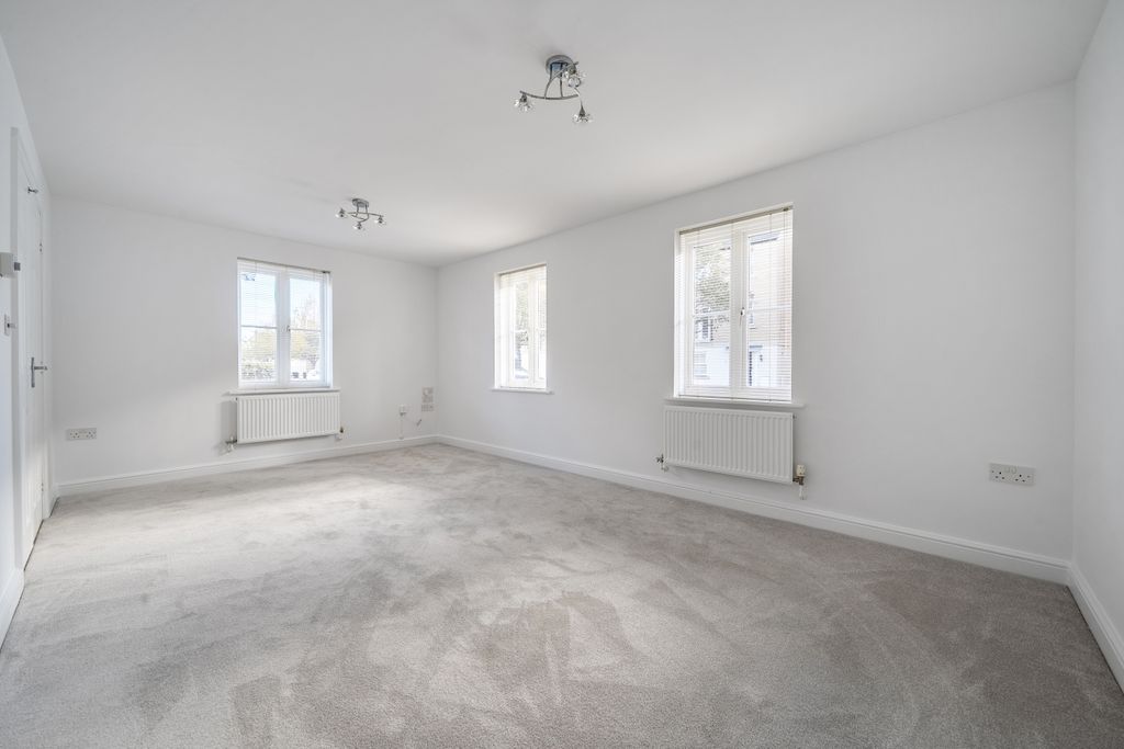 Property photo 3 of 19 1538577 (10)