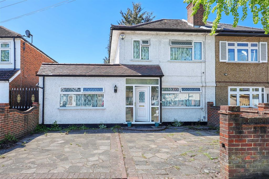 Property photo 1 of 13 Front