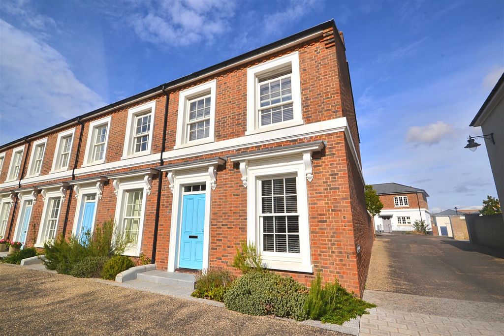 Property photo 1 of 11 11 (63).Png