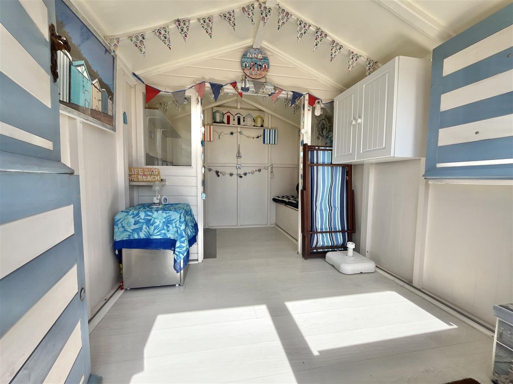 Property photo 2 of 6 Internal View Of Beach Hut