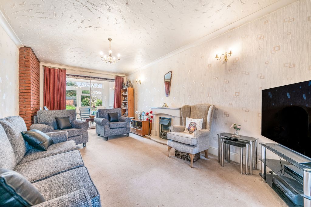 Property photo 3 of 20