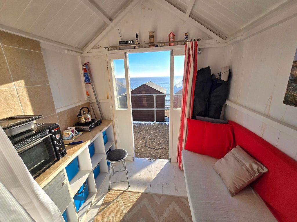 Property photo 3 of 7 20260106_103024