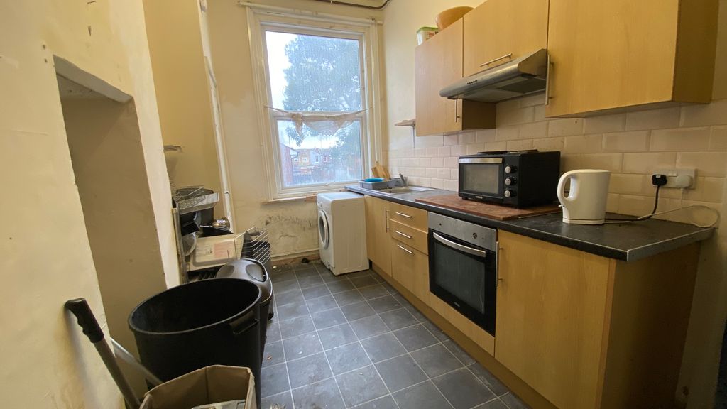 Property photo 3 of 4