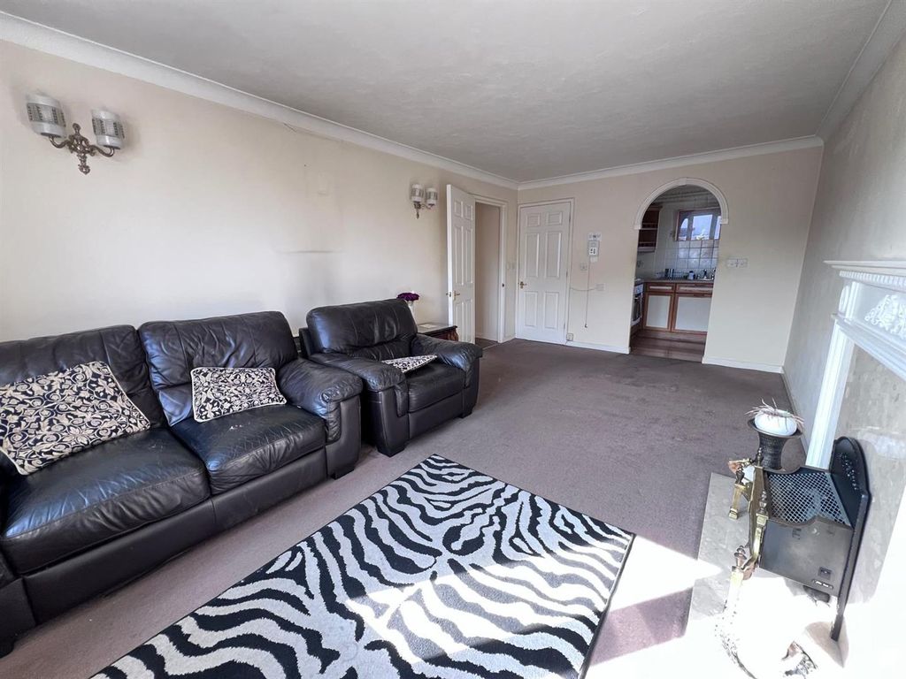 Property photo 3 of 10 02.Jpg