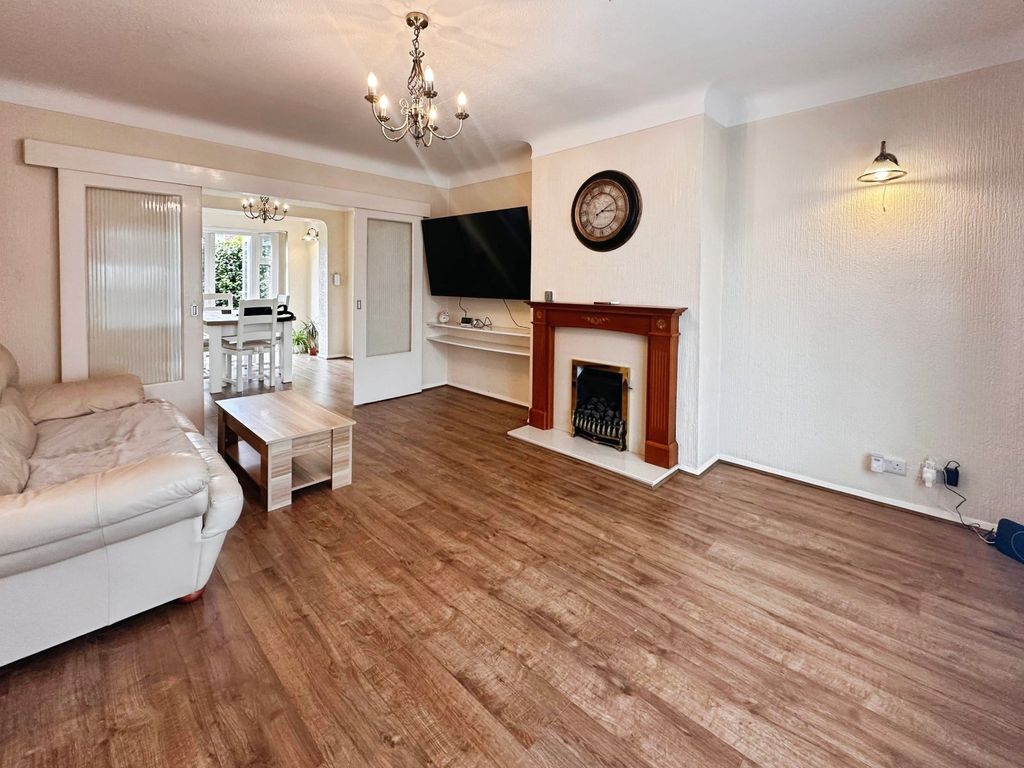 Property photo 2 of 16 Picture No. 03
