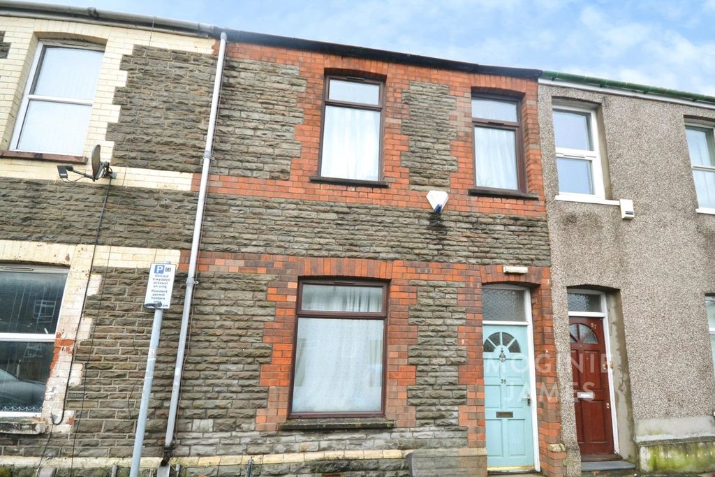 Property photo 1 of 16 Picture No. 23
