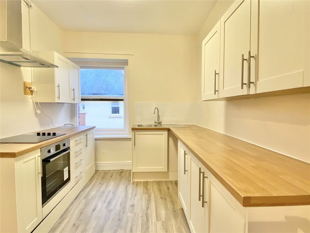 Property photo 2 of 7 Kitchen Area