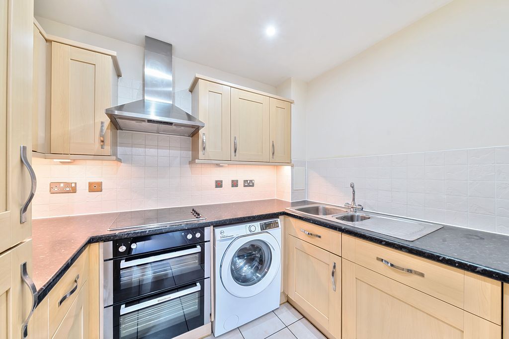 Property photo 2 of 13