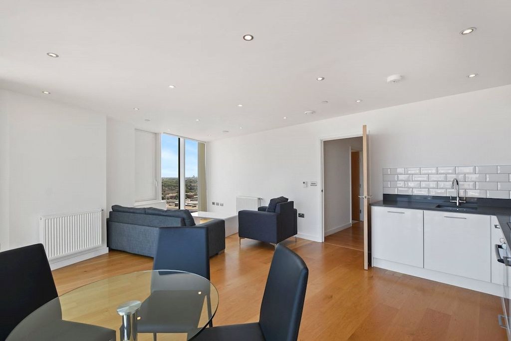 Property photo 3 of 17 Picture No. 07