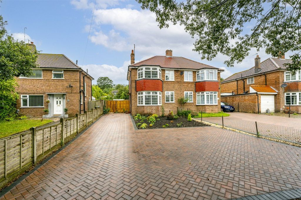 Property photo 1 of 16 Picture No. 11