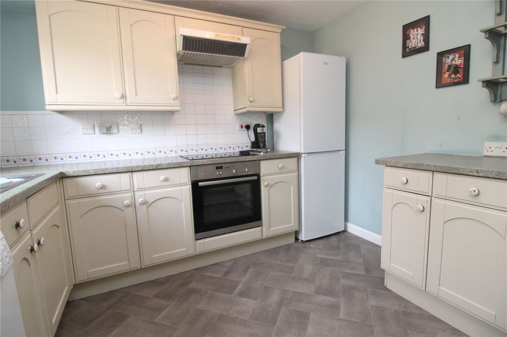 Property photo 3 of 12 Picture No. 06