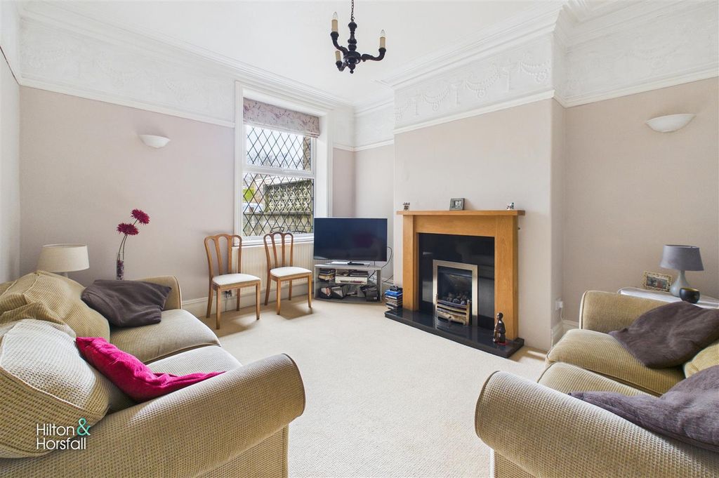 Property photo 3 of 12 Springbank, Barrowford