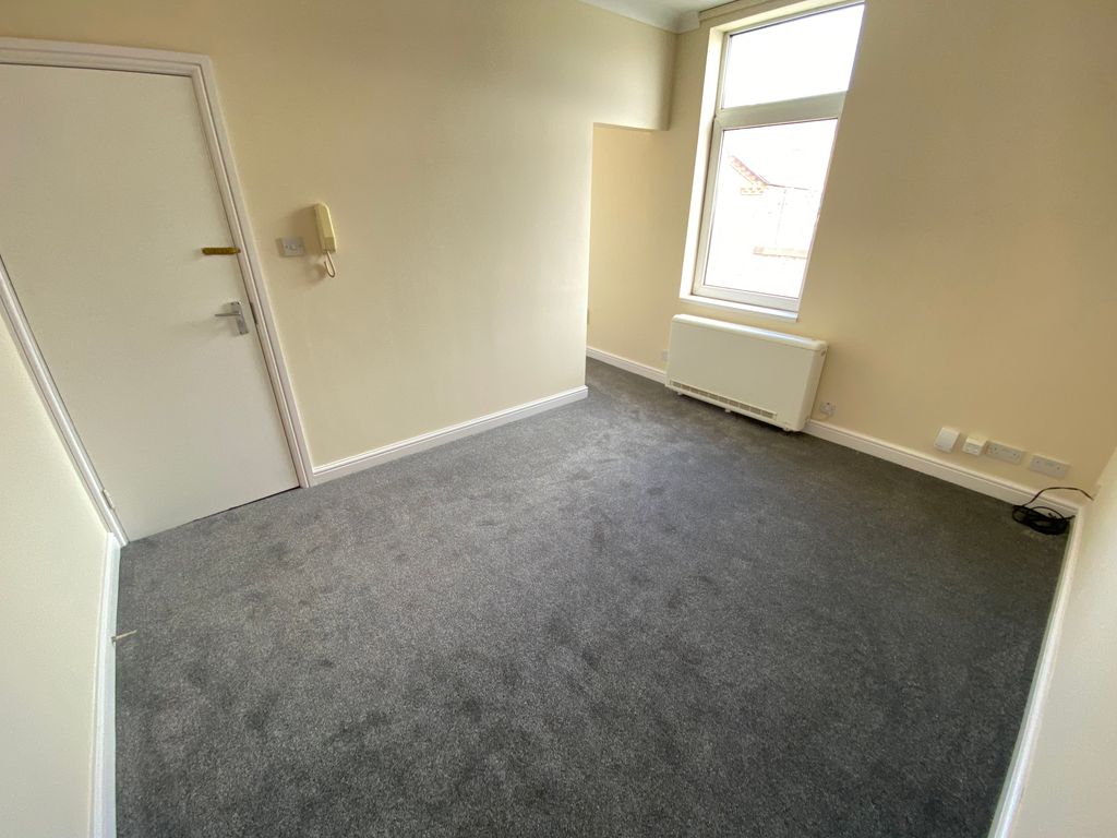 Property photo 2 of 7 Image